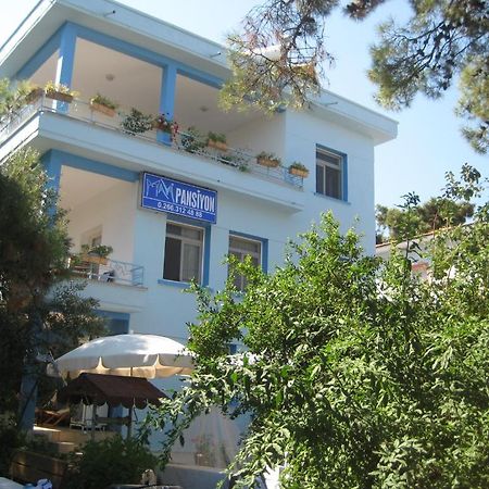 Mavi Pension Ayvalik Exterior foto