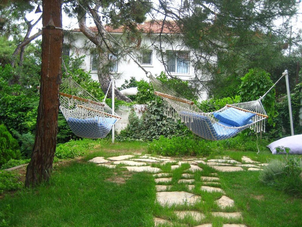 Mavi Pension Ayvalik Exterior foto