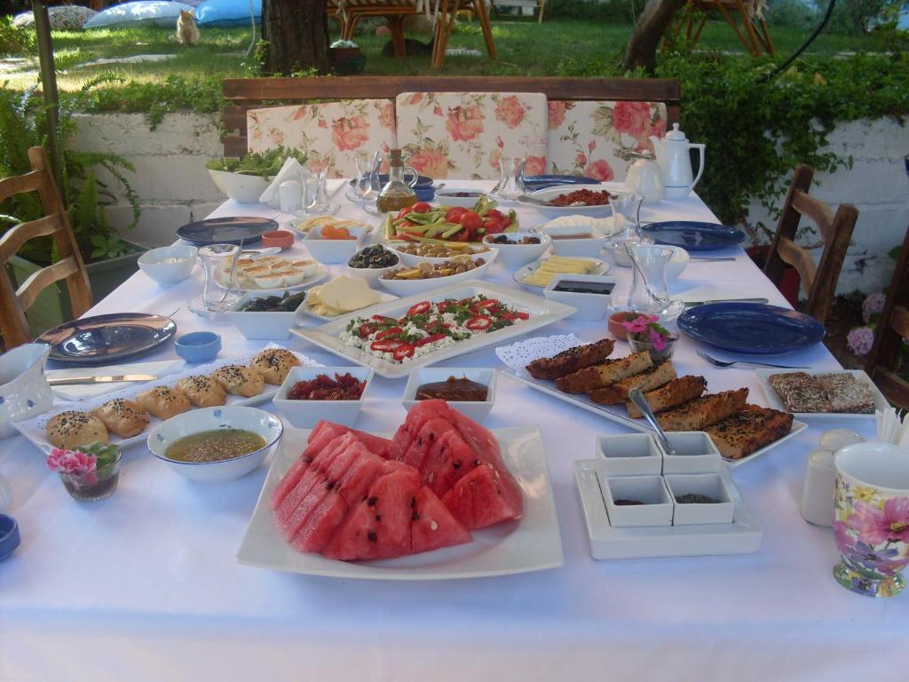 Mavi Pension Ayvalik Quarto foto